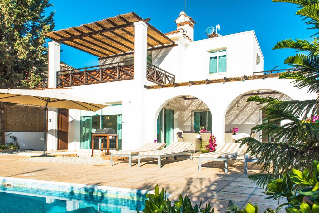 Villa Eva เปเยีย ภายนอก รูปภาพ